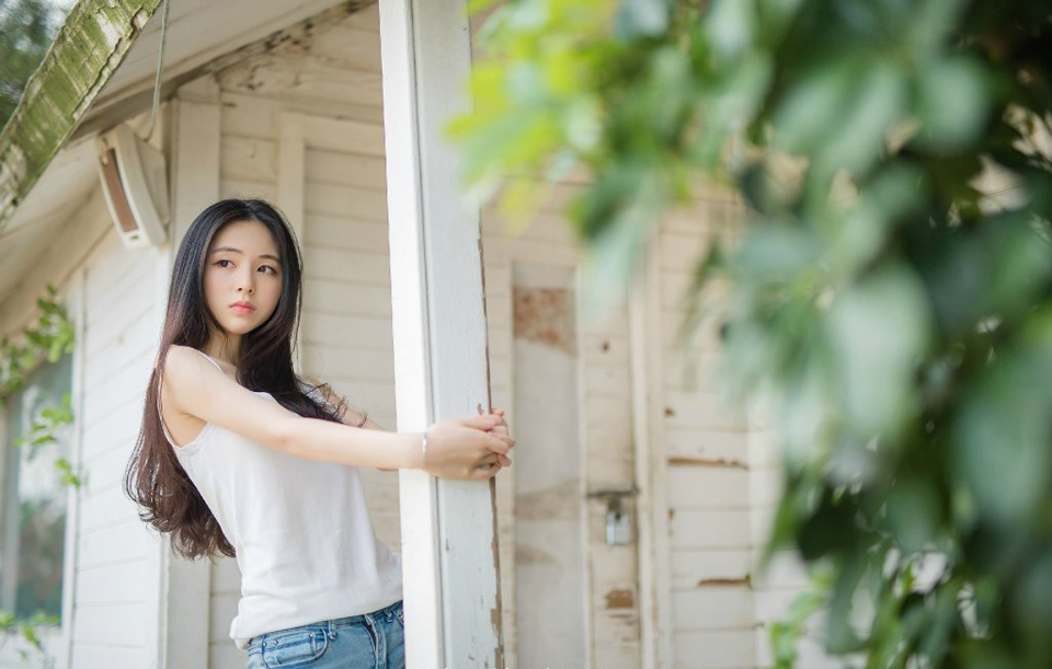 这场仗，刘备不想再打下去了，到现在，看起来似乎战果丰硕，但实际上，吕布的精锐除了最初参战之外，一直都没有再出现在战场之上，吕布和曹操家大业大，但他刘备就这点儿家底，跟他们耗不起。